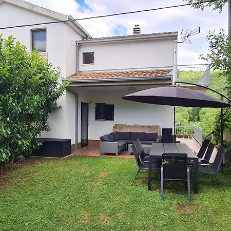 Waterfall House Getaway ヴィラ Trilj